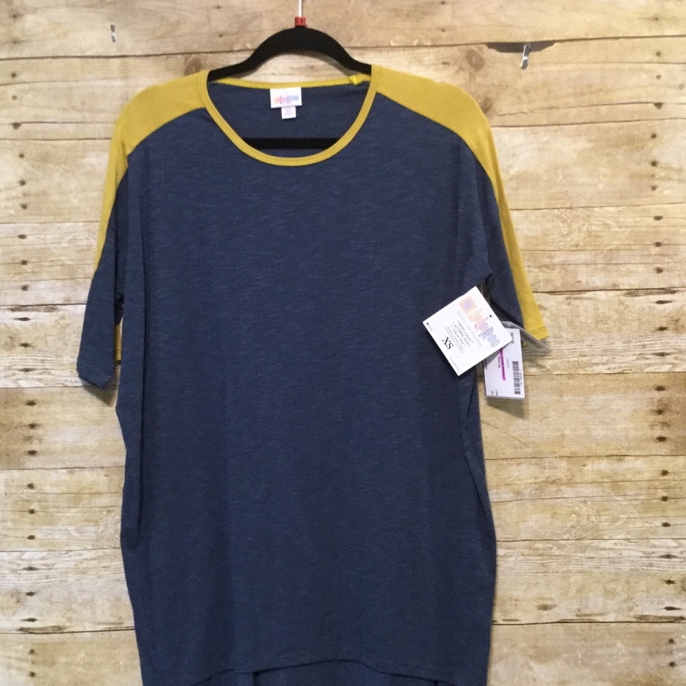 XS LuLaRoe Irma Tunic